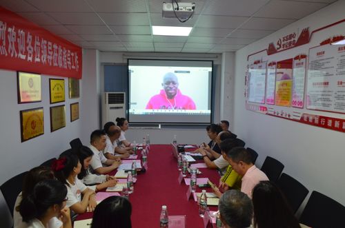 心怀“国之大者”，在创新岗位上践行使命——湖北中教教育科技集团党课开讲侧记